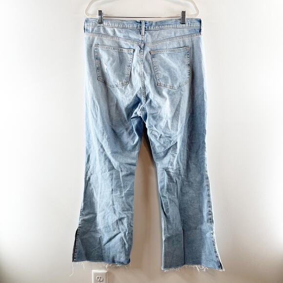 GAP '70s High Rise Distressed Split Hem Flare Jeans Light Wash Blue 33 / 16 - Picture 5 of 6